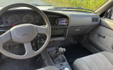 Toyota-pickup-1990-silver-18