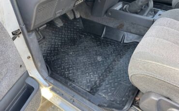 Toyota-pickup-1990-silver-19