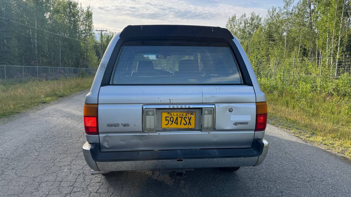 Toyota-pickup-1990-silver-8