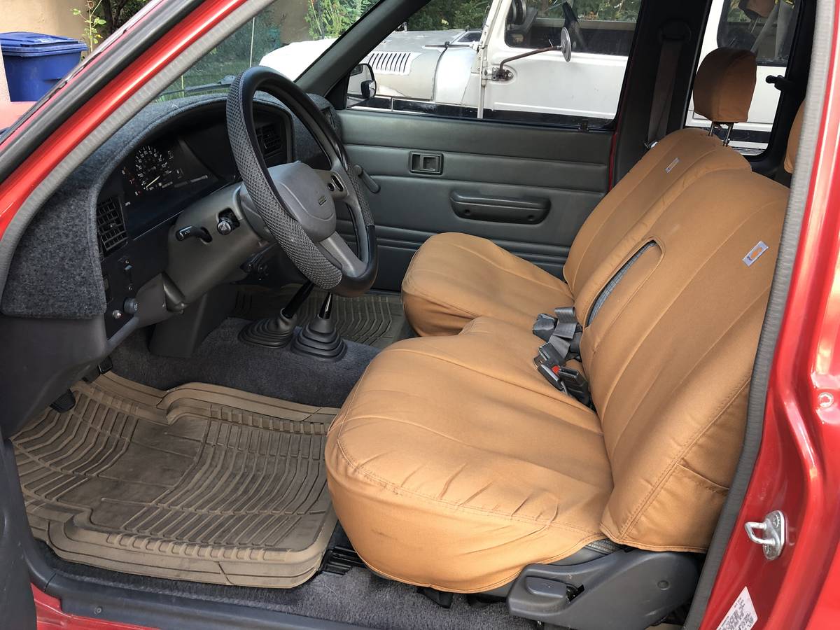 Toyota-pickup-1991-11