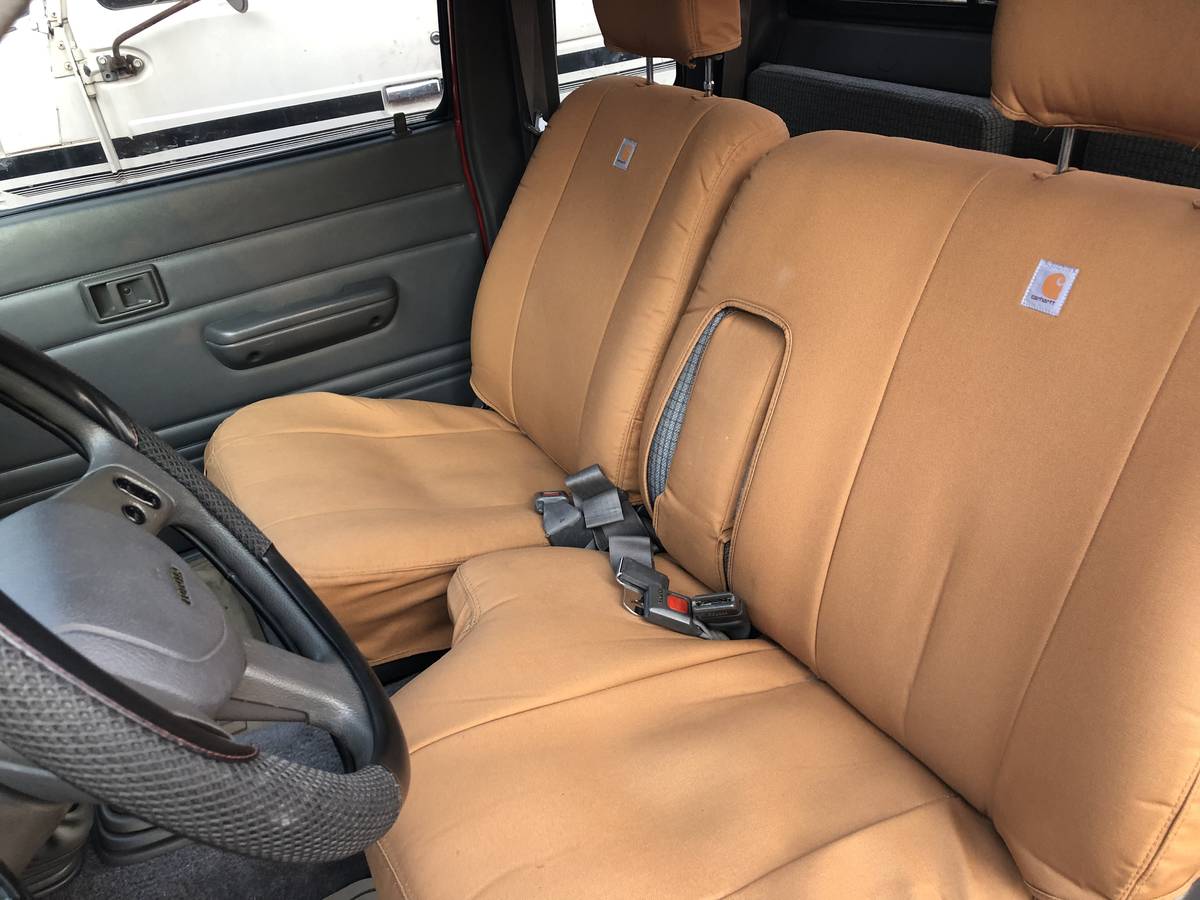Toyota-pickup-1991-12