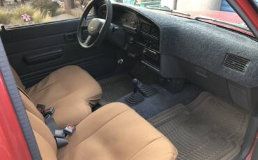 Toyota-pickup-1991-13