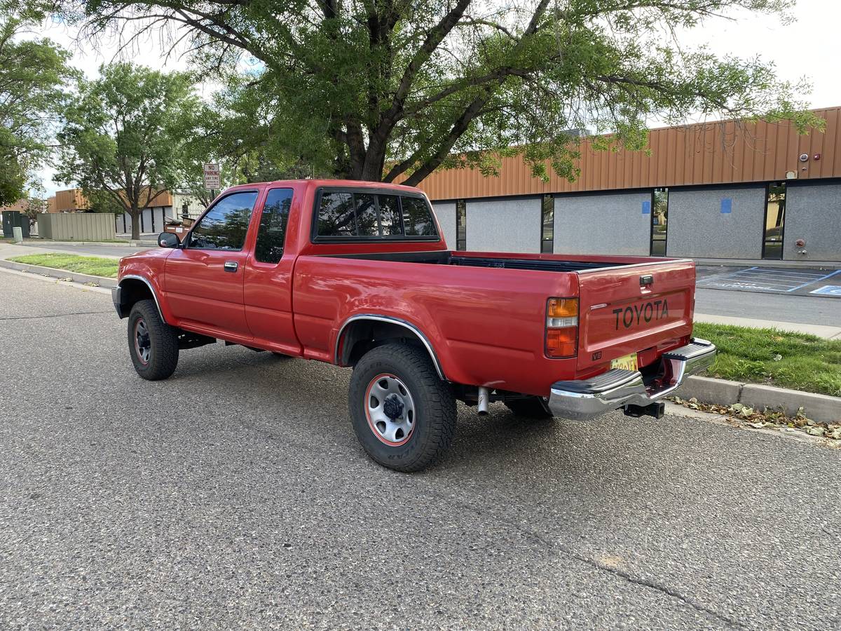 Toyota-pickup-1991-4