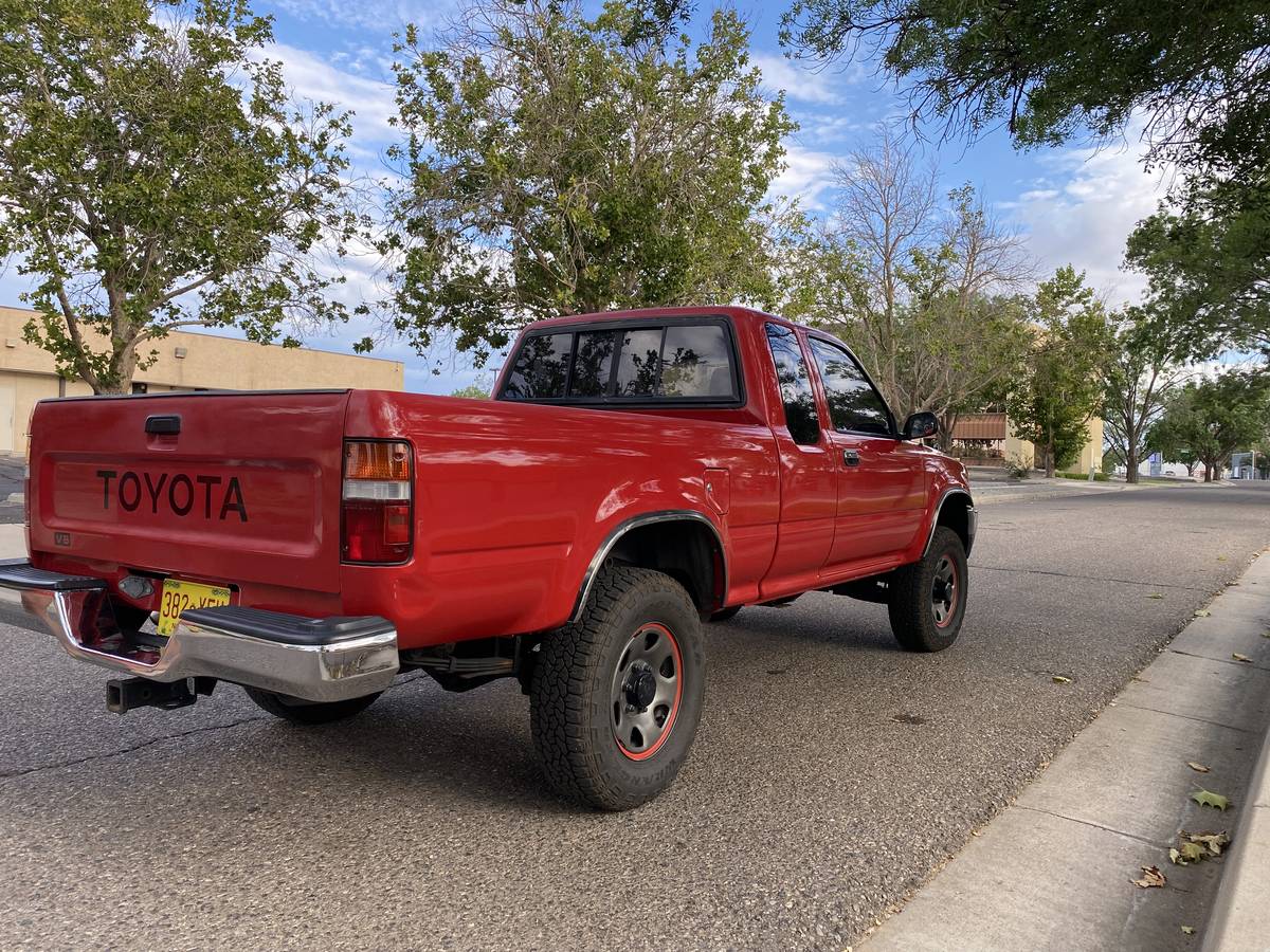 Toyota-pickup-1991-5