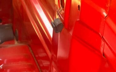 Toyota-pickup-1991-red-4