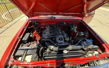 Toyota-pickup-1992-red-7