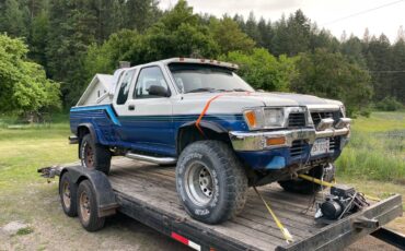 Toyota-pickup-1994-3