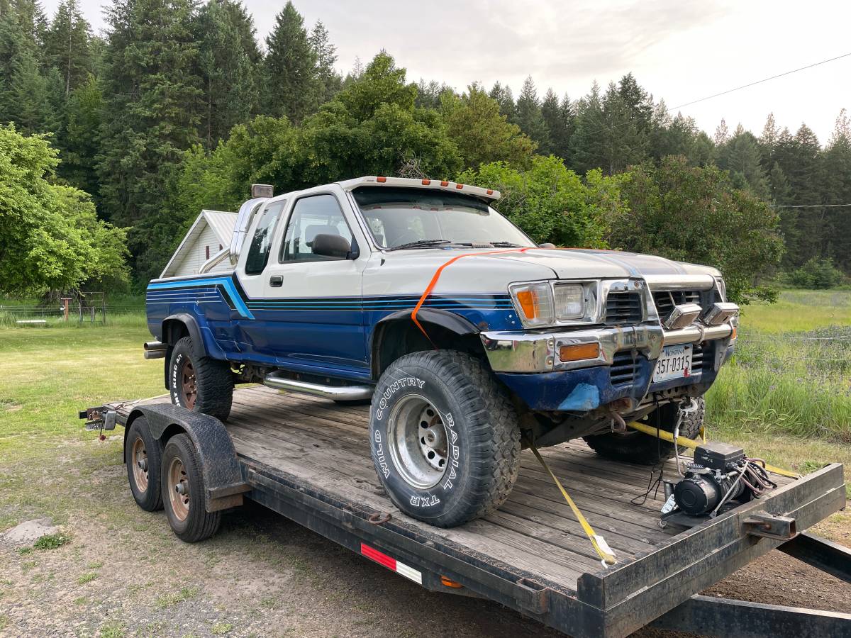 Toyota-pickup-1994-3