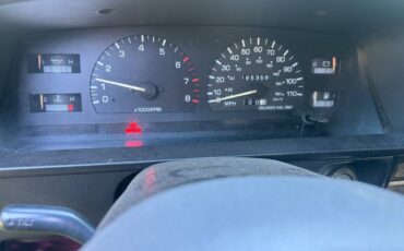Toyota-pickup-1994-red-9