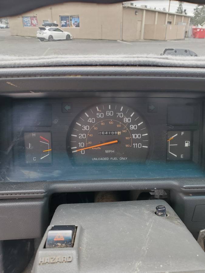 Toyota-pickup-4wd-1988-grey-8