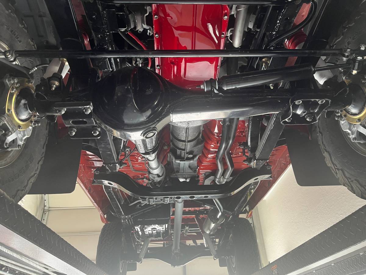Toyota-pickup-4x4-1981-11