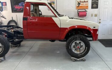 Toyota-pickup-4x4-1981-13