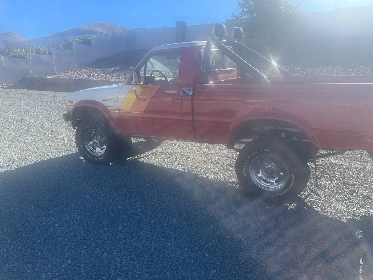 Toyota-pickup-4x4-1981