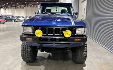 Toyota-pickup-4x4-1983-blue-1