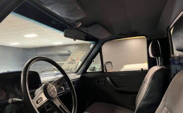 Toyota-pickup-4x4-1983-blue-6
