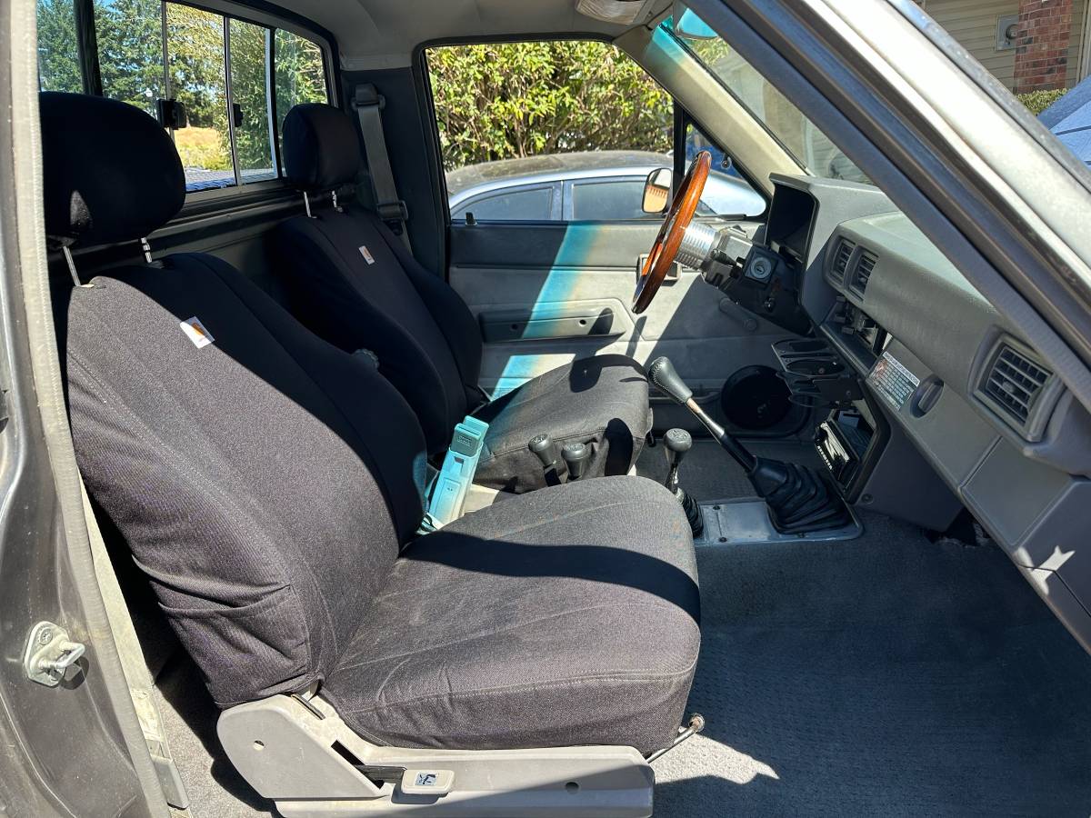 Toyota-pickup-4x4-1985-1