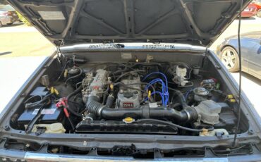 Toyota-pickup-4x4-1985-2