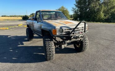 Toyota-pickup-4x4-1985-7