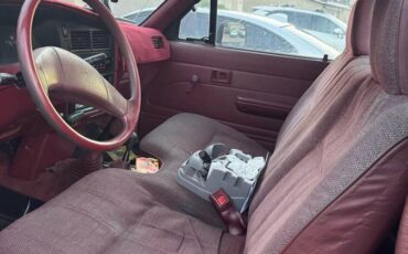 Toyota-pickup-4x4-1989-red-13