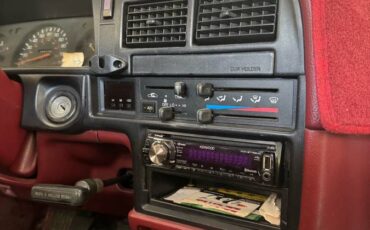 Toyota-pickup-4x4-1989-red-15