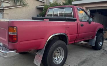 Toyota-pickup-4x4-1989-red-2