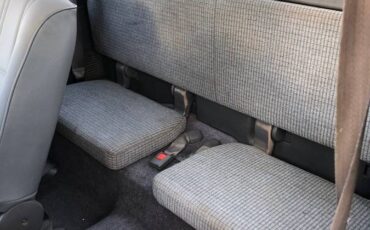 Toyota-pickup-4x4-1991-white-8