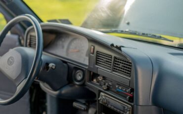 Toyota-pickup-4x4-1993-green-1