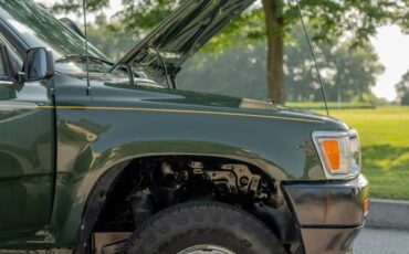 Toyota-pickup-4x4-1993-green-17
