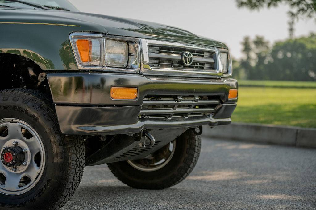 Toyota-pickup-4x4-1993-green-19