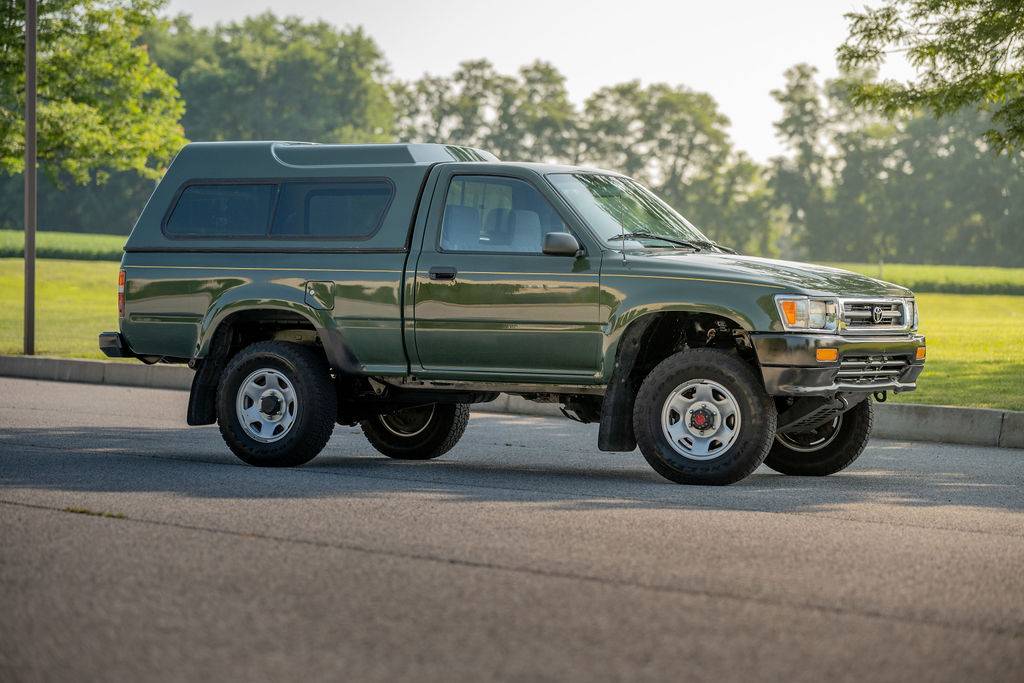 Toyota-pickup-4x4-1993-green-20