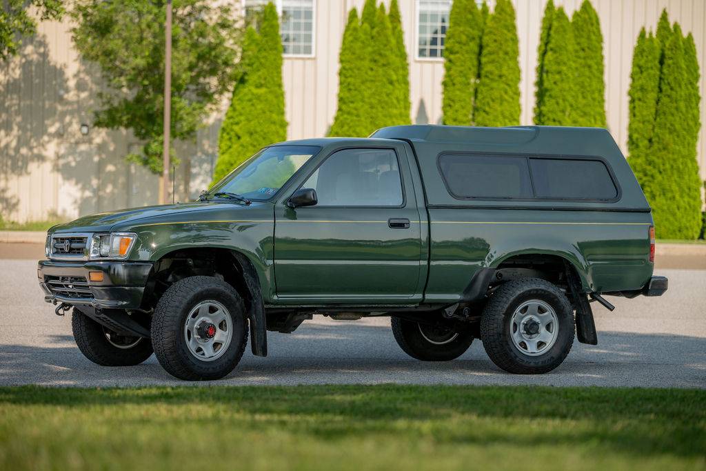 Toyota-pickup-4x4-1993-green-5