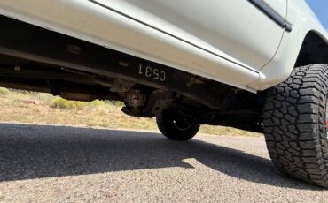 Toyota-pickup-4x4-1993-white-13