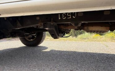 Toyota-pickup-4x4-1993-white-8