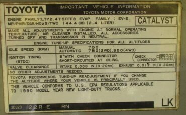 Toyota-pickup-deluxe-1990-silver-22