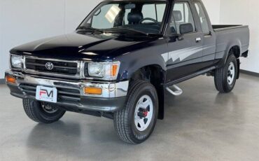 Toyota-pickup-deluxe-2dr-deluxe-1992-silver-2
