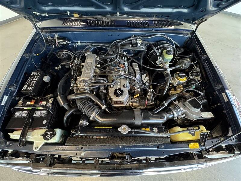 Toyota-pickup-deluxe-2dr-deluxe-1992-silver-20