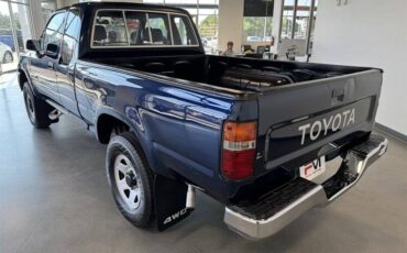 Toyota-pickup-deluxe-2dr-deluxe-1992-silver-4
