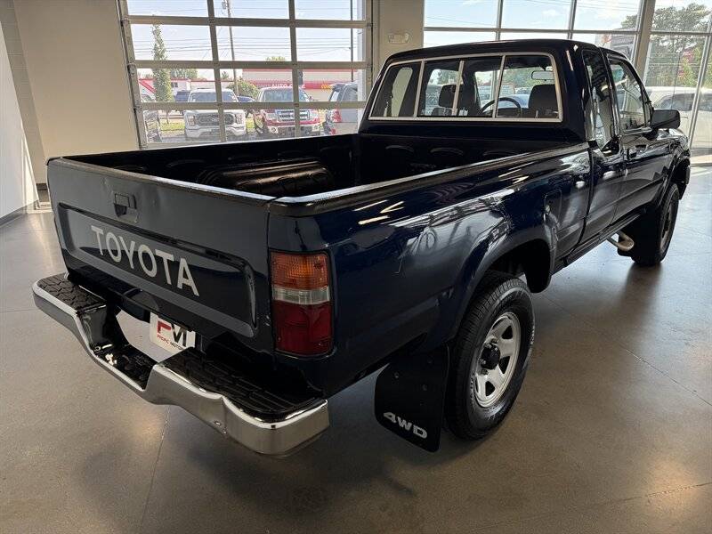 Toyota-pickup-deluxe-2dr-deluxe-1992-silver-6