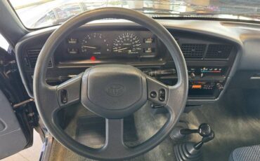 Toyota-pickup-deluxe-2dr-deluxe-1992-silver-9