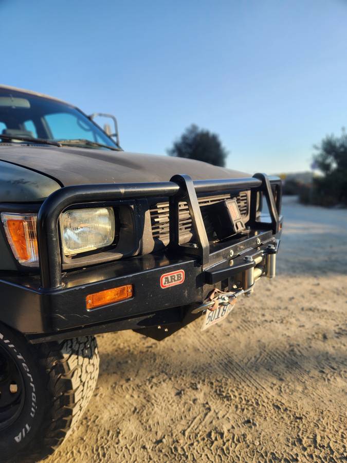 Toyota-pickup-dlx-1994-grey-11