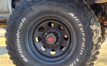 Toyota-pickup-dlx-1994-grey-16