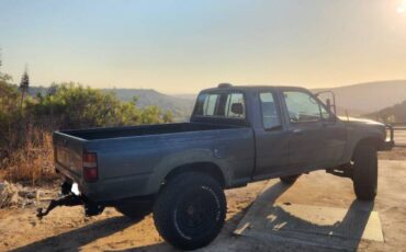 Toyota-pickup-dlx-1994-grey-7