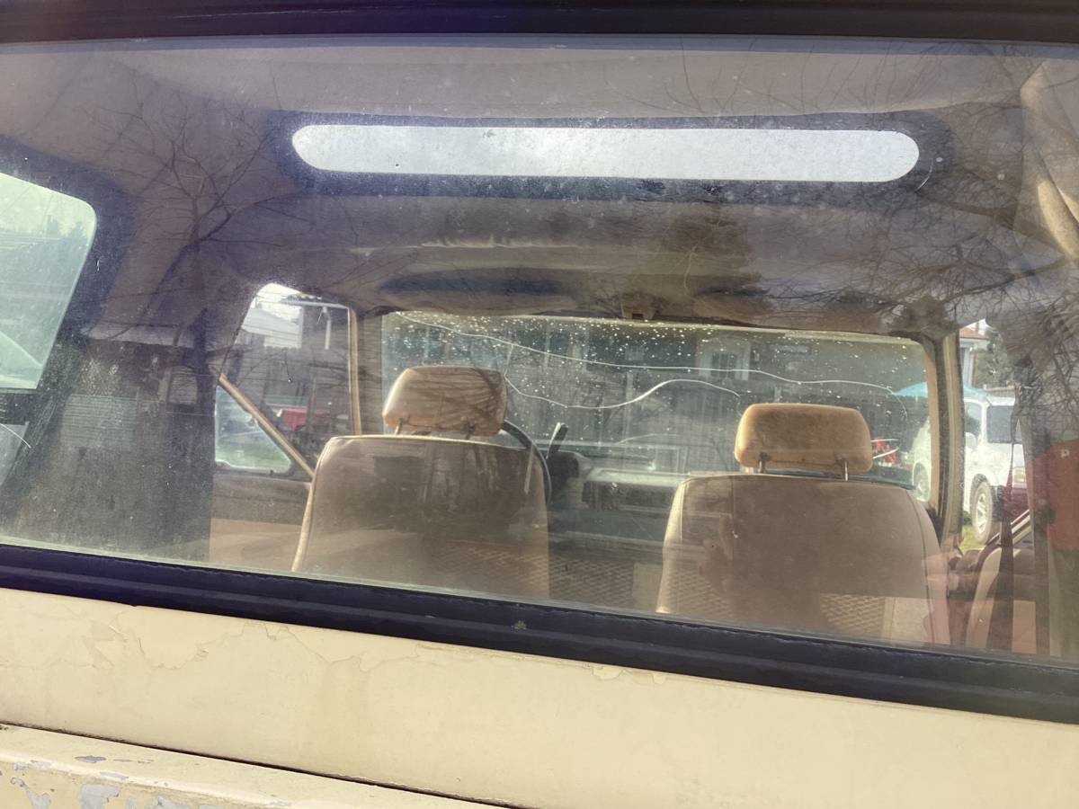 Toyota-pickup-truck-1986-yellow-20