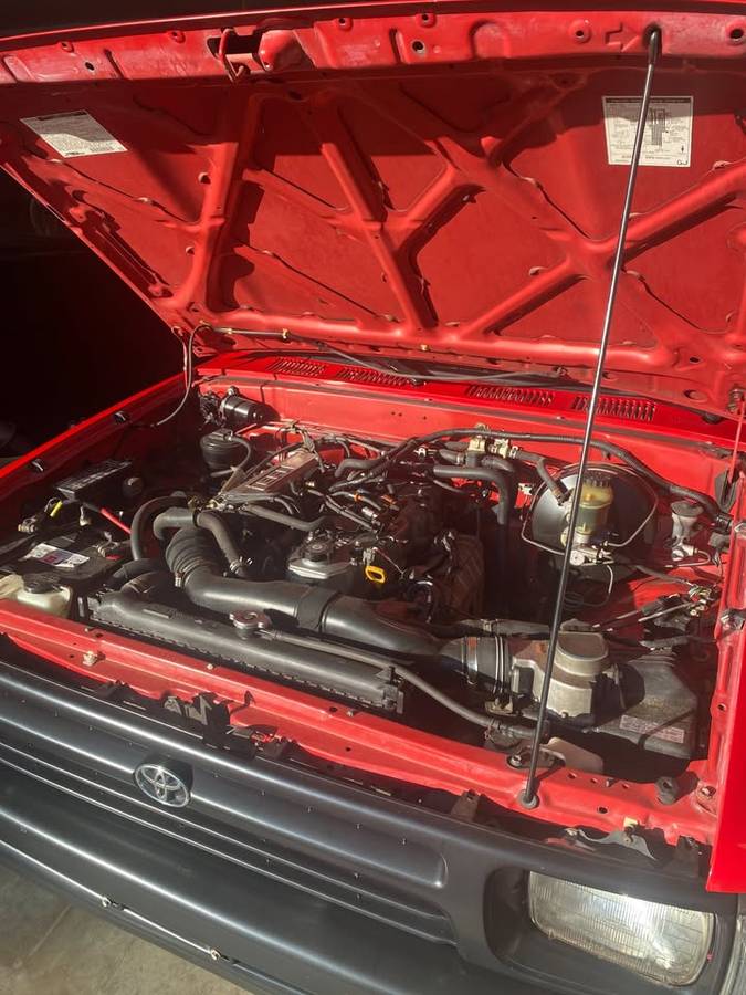 Toyota-pickup-truck-1994-3