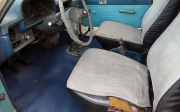 Toyota-pickup-truck-diesel-1982-8
