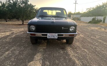 Toyota-pivkup-1981-blue-2