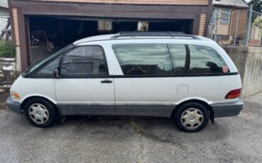 Toyota-previa-1991-white-5