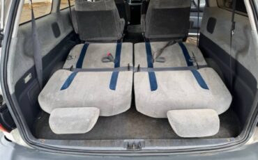 Toyota-previa-1991-white-8