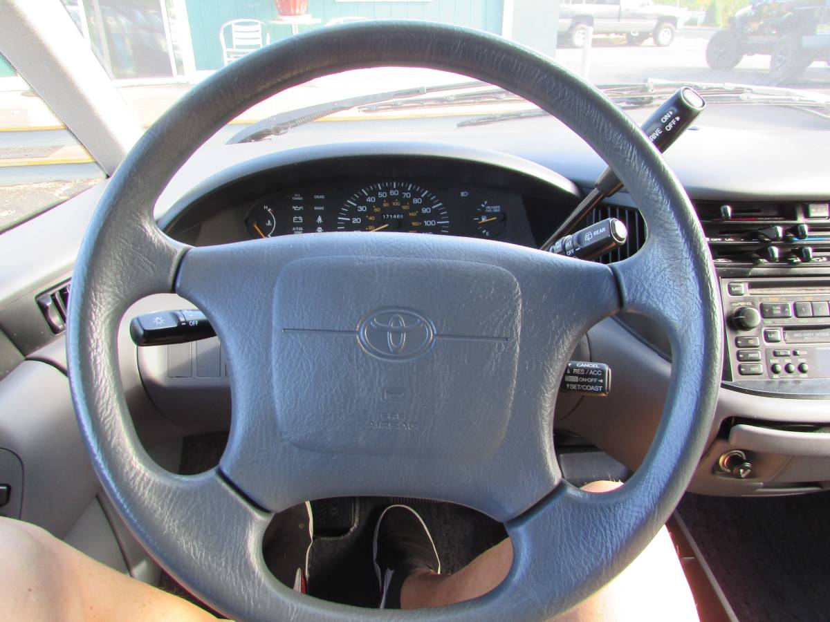 Toyota-previa-le-awd-1992-1