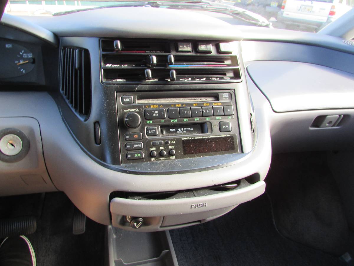 Toyota-previa-le-awd-1992-13